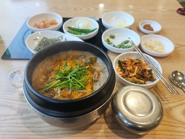 금정구 박달집흑염소 대표 음식