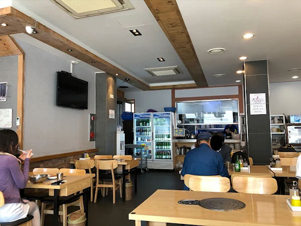 중구 평래옥 내부 인테리어