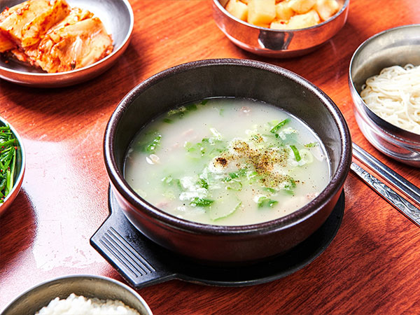 진주시 육거리곰탕 대표 음식