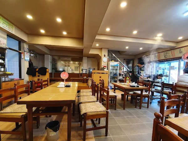 중구 삼강옥 내부 인테리어