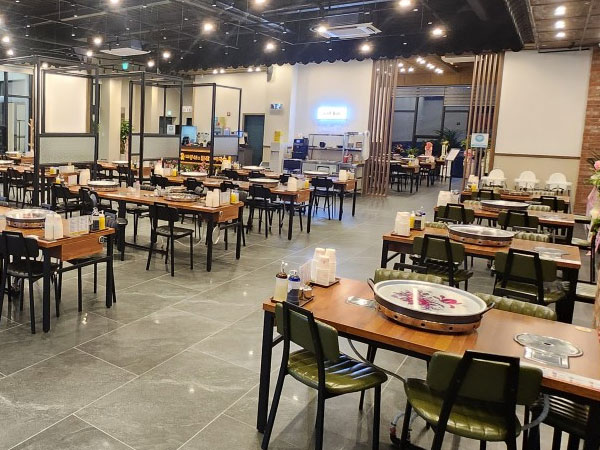 춘천시 대룡산닭갈비 막국수 내부 인테리어