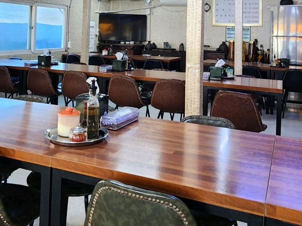 춘천시 평양냉면 내부 인테리어