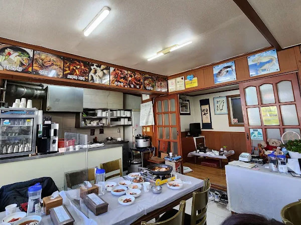 속초시 후포식당 내부 인테리어