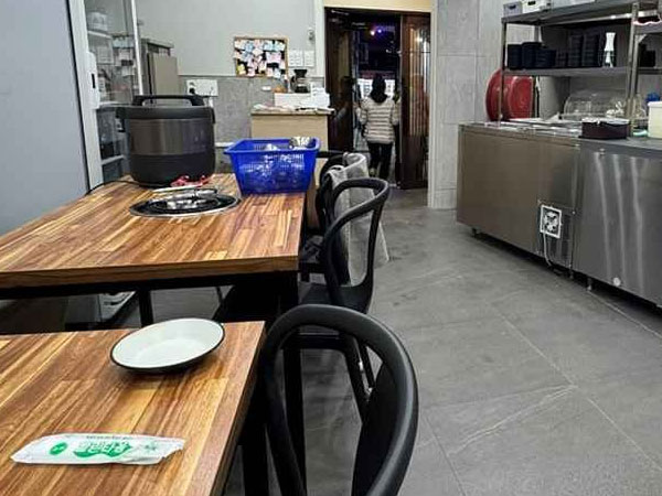 태백시 김서방네닭갈비 내부 인테리어