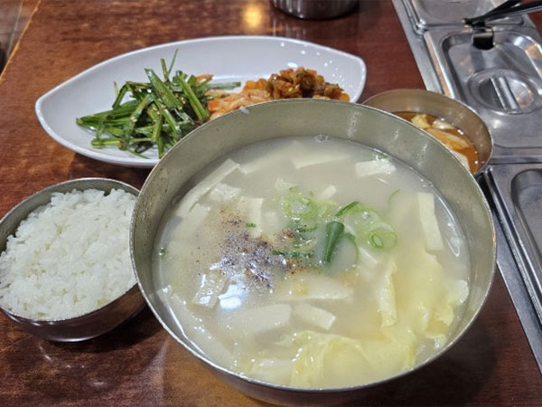 중구 무교동 북어국집 대표 음식