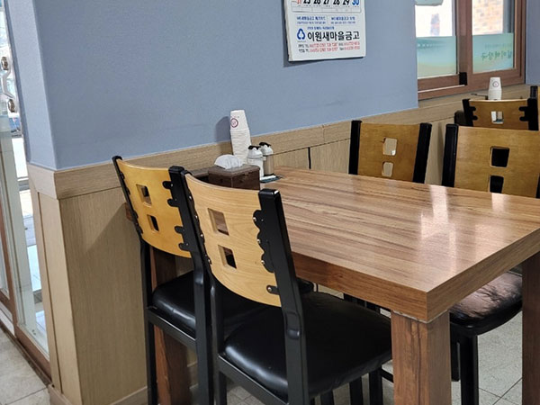 옥천군 일미해장국 내부 인테리어