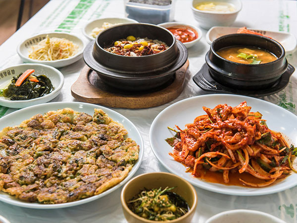 서산시 큰마을영양굴밥 대표 음식