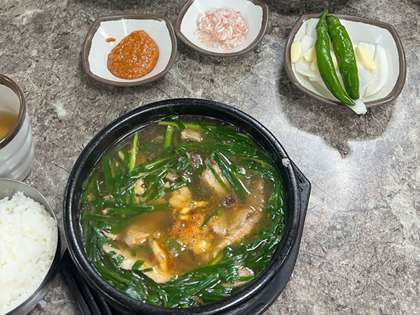 중구 서진섭돼지국밥 대표 음식
