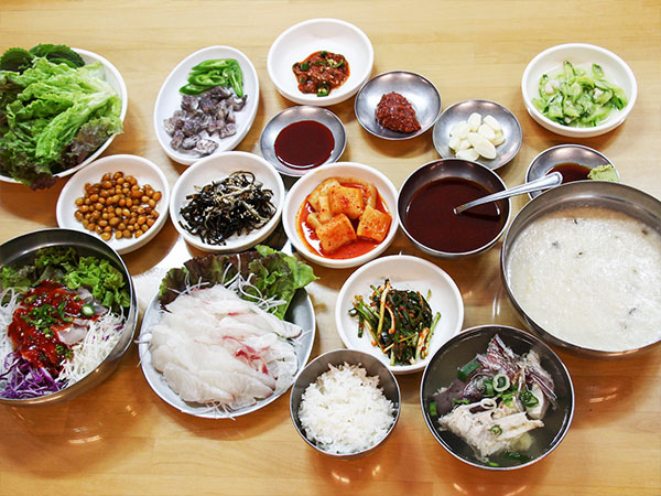 중구 부산명물횟집 대표 음식