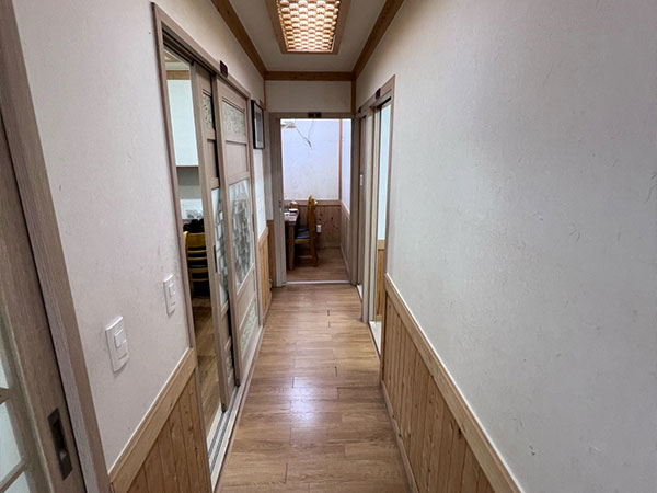 해남군 성내식당 내부 인테리어