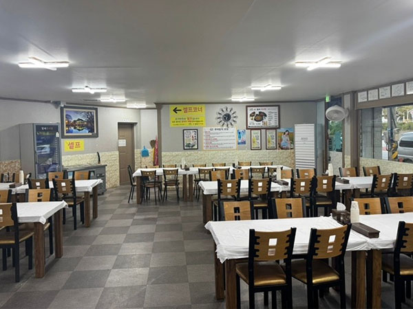 남원시 할매추어탕 내부 인테리어