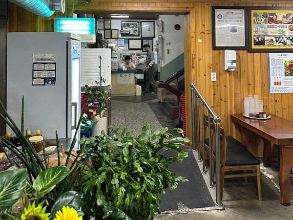 남구 대덕식당 내부 인테리어