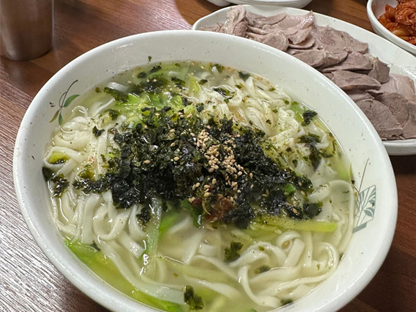 달성군 동곡원조할매손칼국수 대표 음식