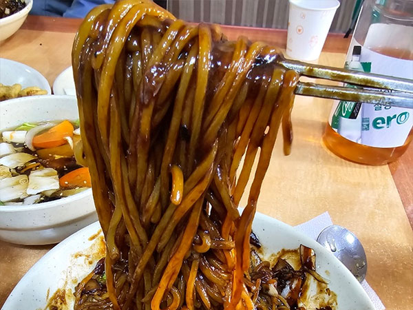 포항시 남구 청운반점 짜장면