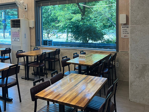 경주시 교리김밥 본점 내부 인테리어