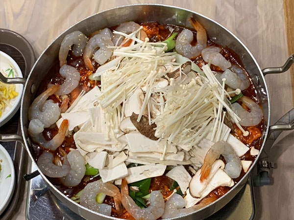 경주시 외바우 안강본점 대표 음식