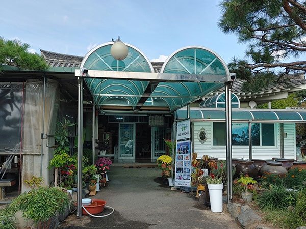 경주시 삼릉고향손칼국수 전경