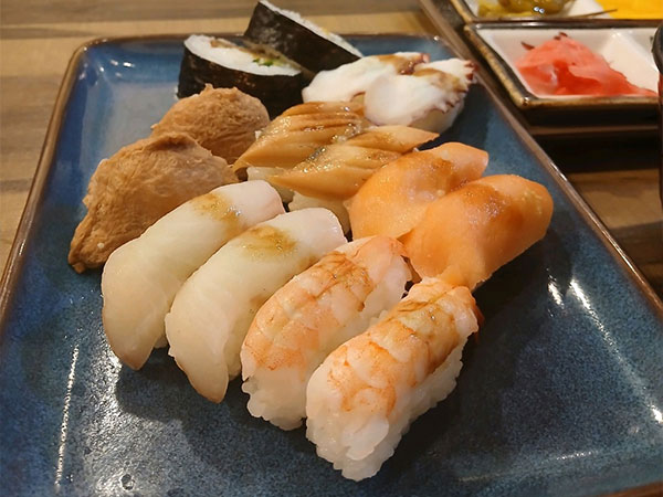 김천시 대성암초밥집 대표 음식