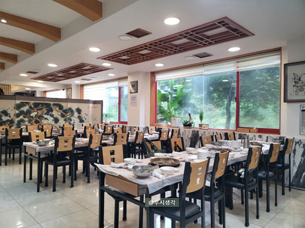 구미시 오리산성 내부 인테리어