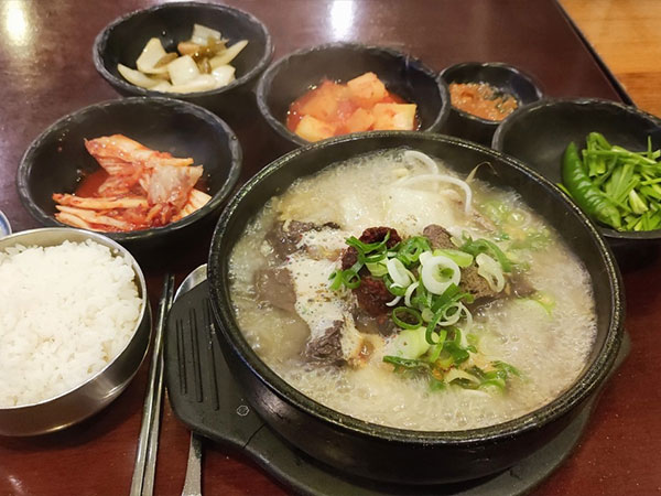 경산시 큰맘할매순대국 영남대점 대표 음식