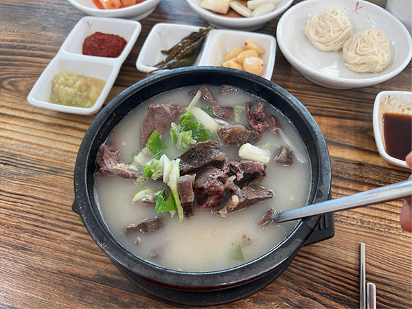 경산시 삼대곰탕 대표 음식