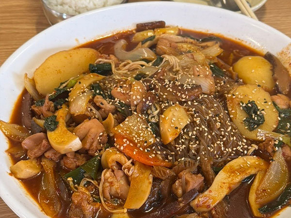 경산시 훔친두마리치킨 찜닭