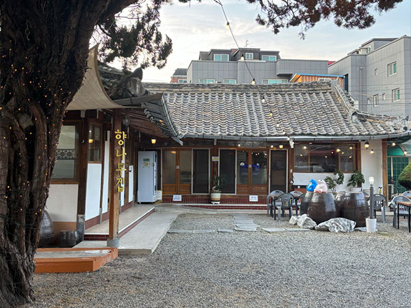 경산시 향나무집 경산중방점 전경