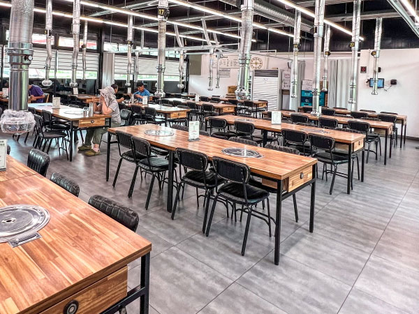 경산시 효성한우식육식당 내부 인테리어