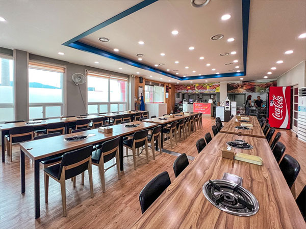 경산시 송림식육식당 내부 인테리어