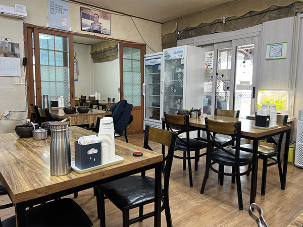 경산시 잔치국수 본점 내부 인테리어