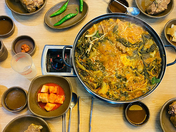 경산시 삼육오감자탕 대표 음식