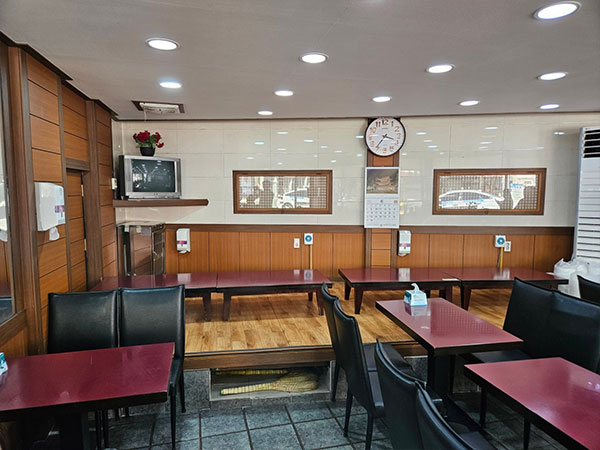 영주시 중앙분식 내부 인테리어