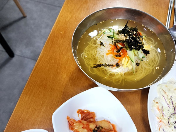 영주시 잔디밭숯불 본점 잔치국수