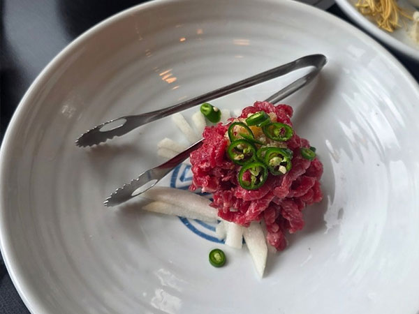 영주시 삼뜨락한정식 육회