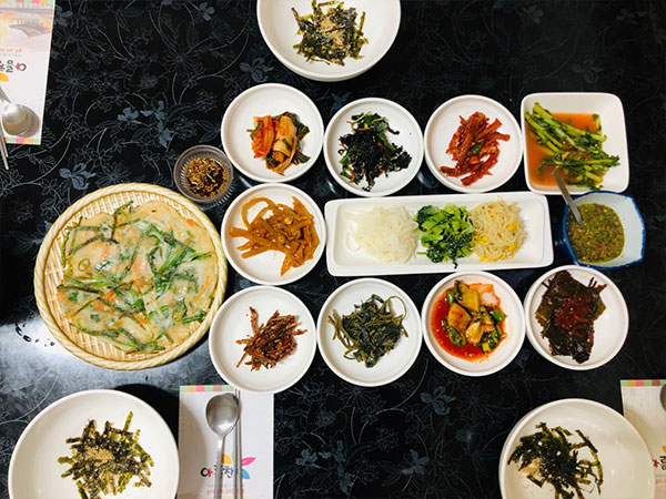 영주시 동궁 밑반찬