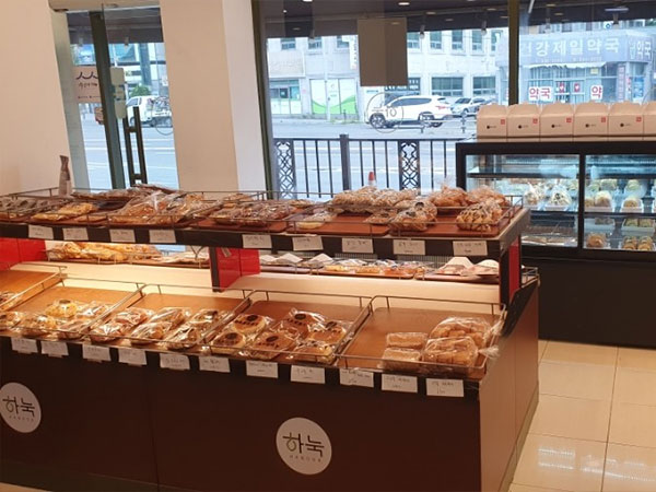 영천시 하눅베이커리 내부 인테리어