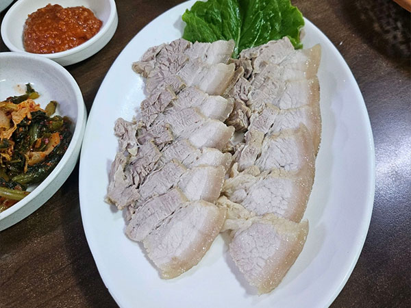 삼대째전통칼국수 수육