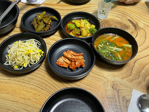 영동식당 밑반찬