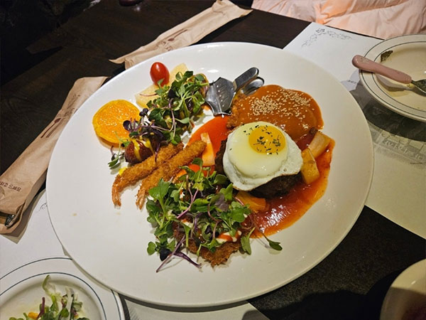 마리서사레스토랑 본점 함박정식