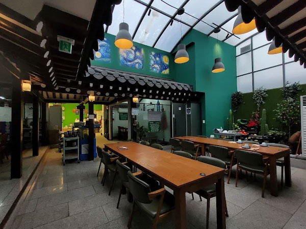 중구 남도한식 정든님 내부 인테리어