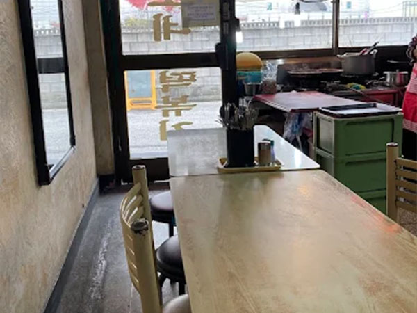 중랑구 잉꼬네떡볶이 내부 인테리어