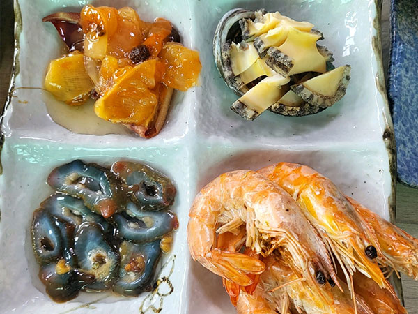 구도횟집 곁들임 요리