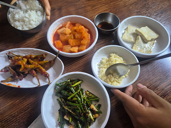 옛집식당 밑반찬