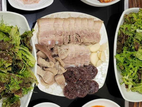 고향집칼국수 수육 세트