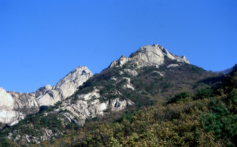 삼각산 (三角山)